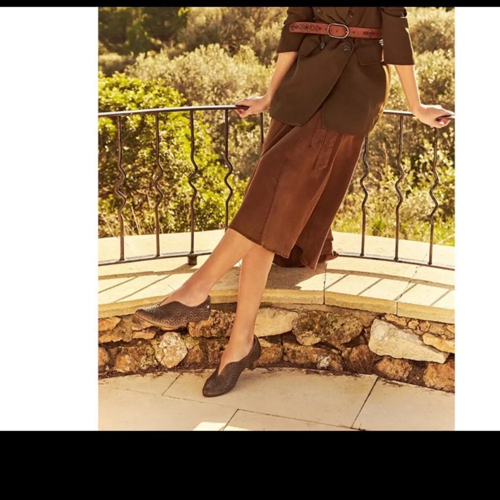 PIKOLINOS Olive Green Perforated Leather Flats